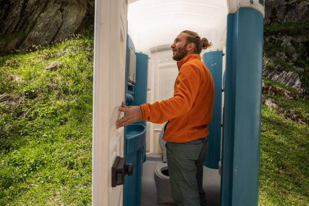 Best Portable restroom trailer rental  in Ocean Park, WA